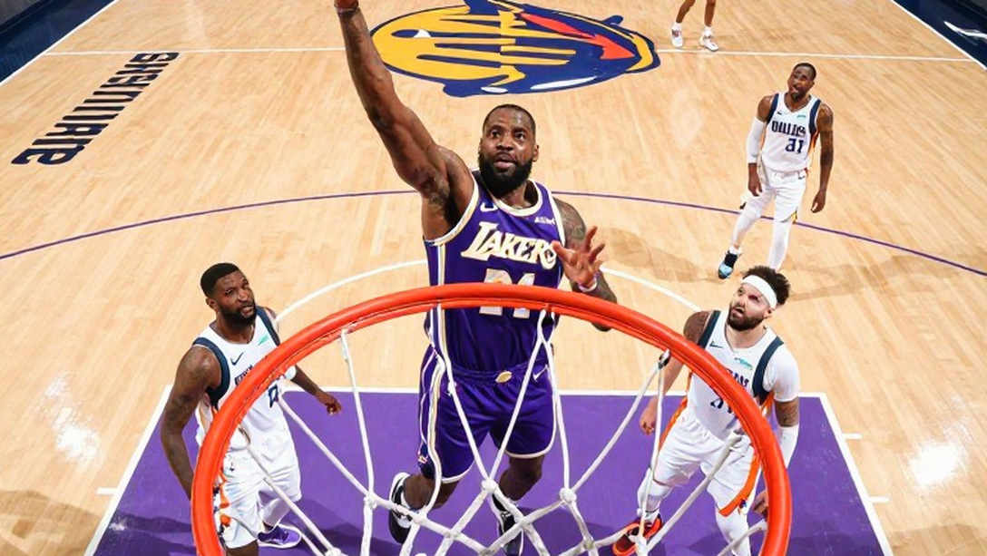 Số 3 của Paul: Khi Los Angeles Clippers chọn tiền bạc thay vì ký ức